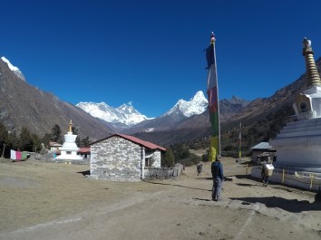 Skyline Treks & Walking in Circles UK we both join together